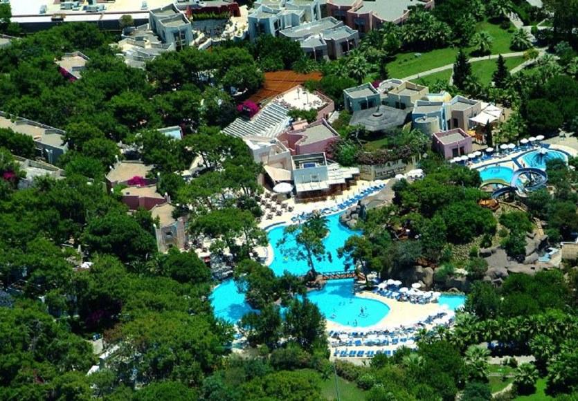 Blue Waters Club 5* Side