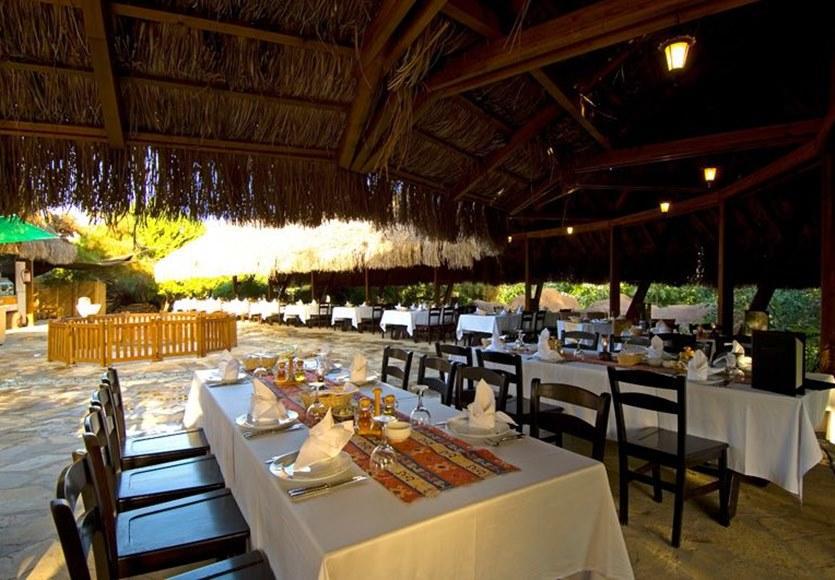 Blue Waters Club Otel 5*