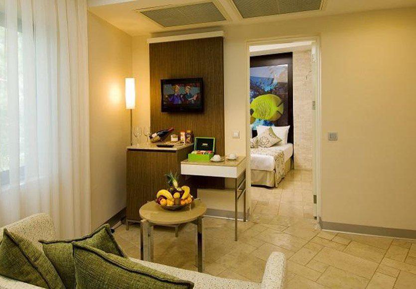 Hotel Blue Waters Club 5*