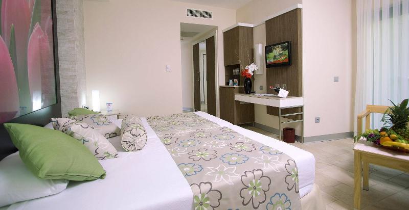 Hotel Blue Waters Club